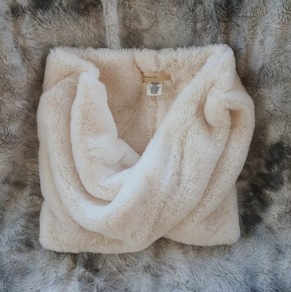 Anthro Sleeping On Snow Ingrid Faux Fur Cowl Infinity Scarf/Wrap